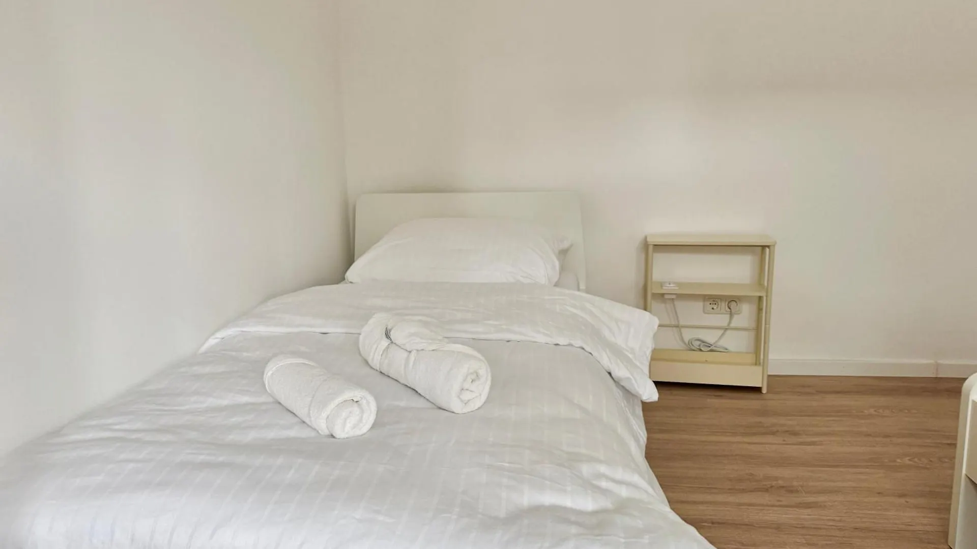 Lägenhet Prime Cosy Suites With Free Parking Wien Österrike